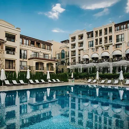 Private Apartament In Deni - Green Life Beach 아파트 소조폴