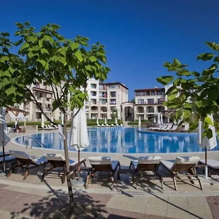 Private Apartament In Deni - Green Life Beach