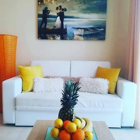 아파트 Private Apartament In Deni - Green Life Beach *